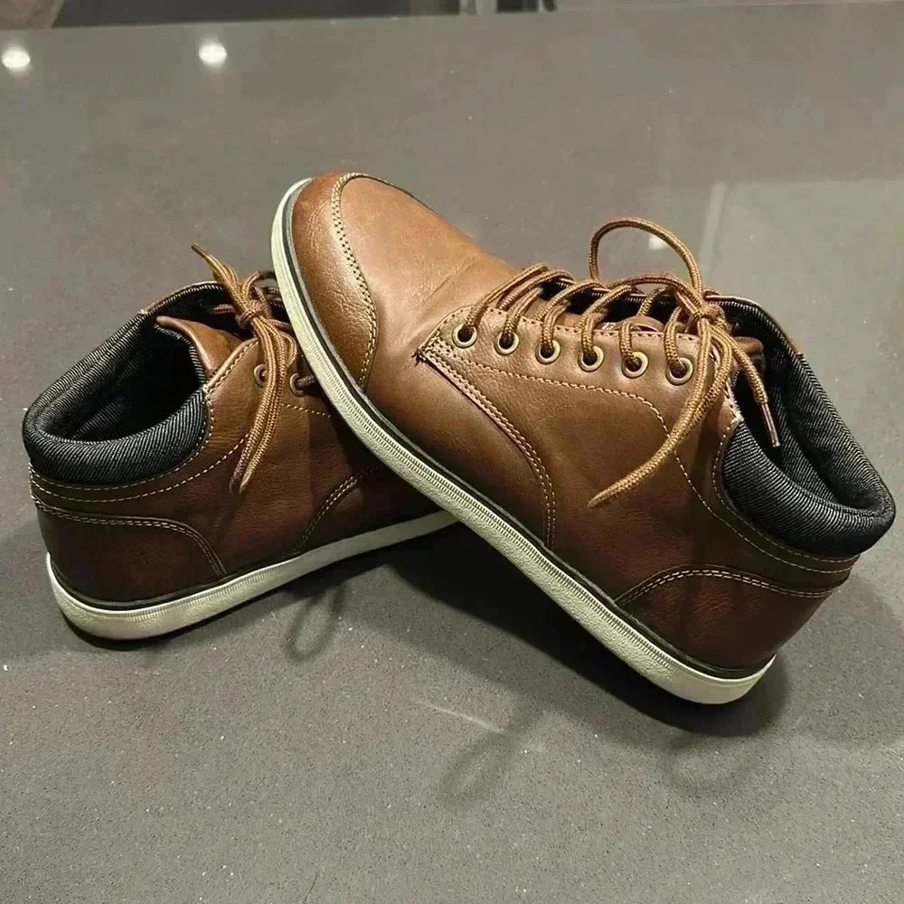 Men’s Goodfellow & Co Brown Mid Tops